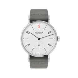 NOMOS Glashütte Tangente 38 - 50 ANS DE MÉDICINS SANS FRONTIÈRES