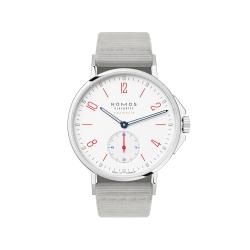 NOMOS Glashütte Ahoi Neomatik signalweiß
